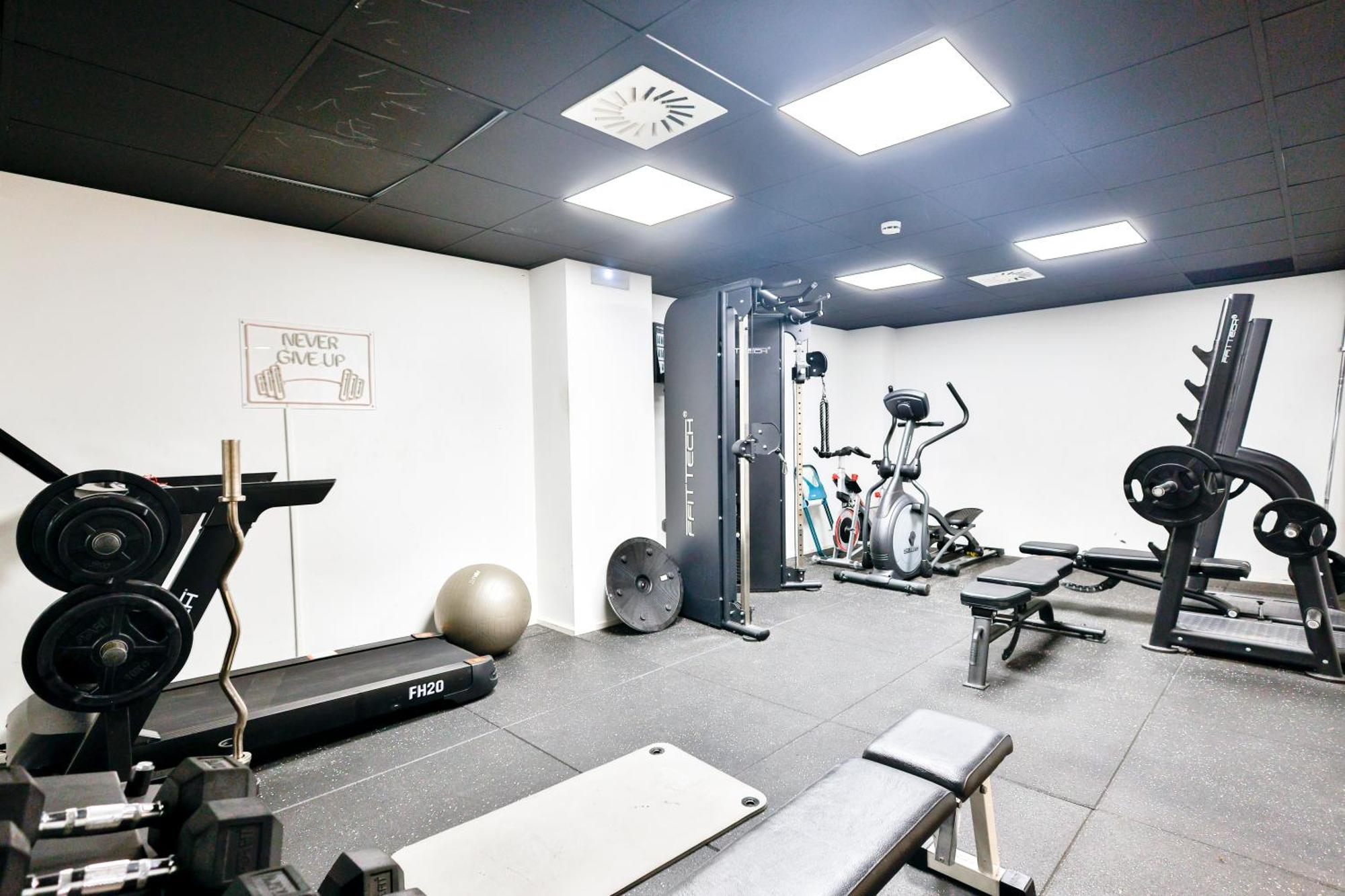 Micampus Pamplona Student Residence Экстерьер фото